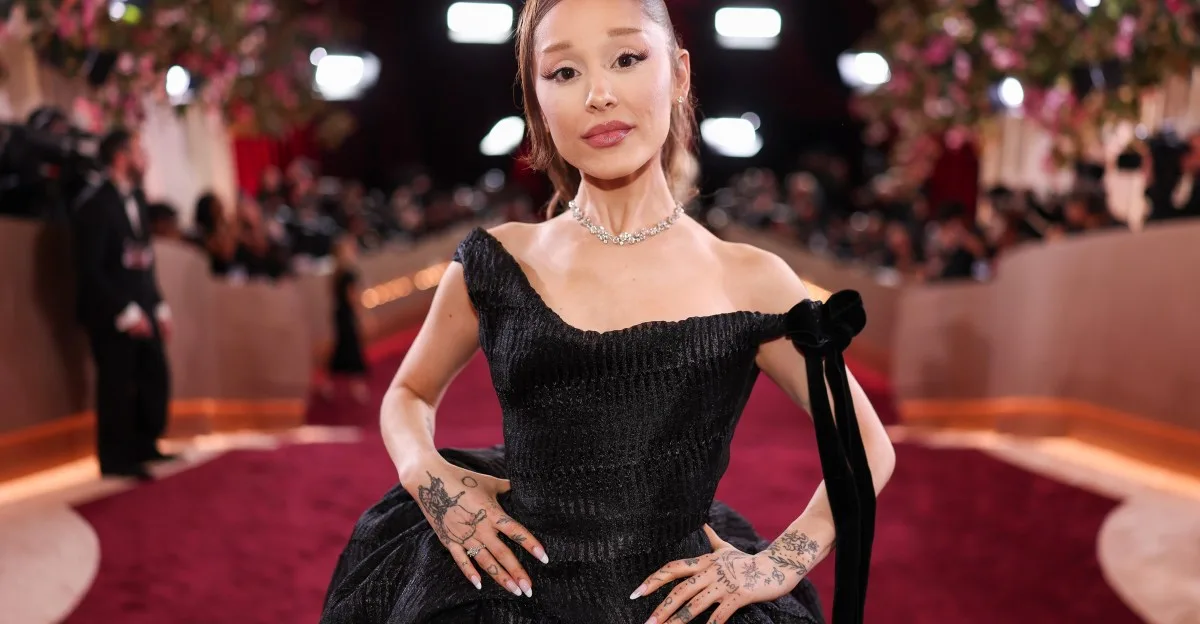 Ariana Grande demanda a los hackers que filtran sus canciones y videos desde hace años