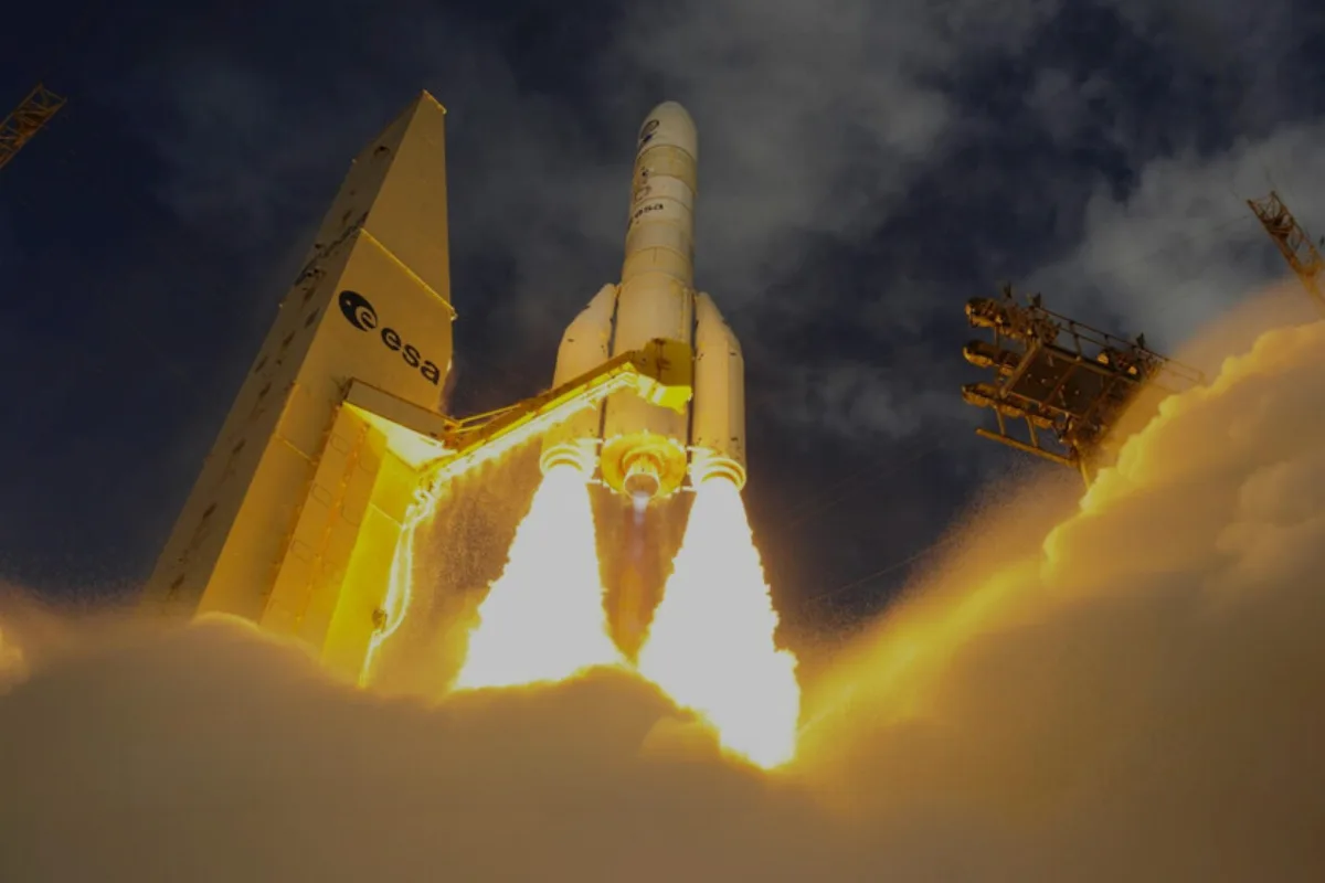 Ariane 6 ya es fiable pero Europa frena su evolución por el coste
