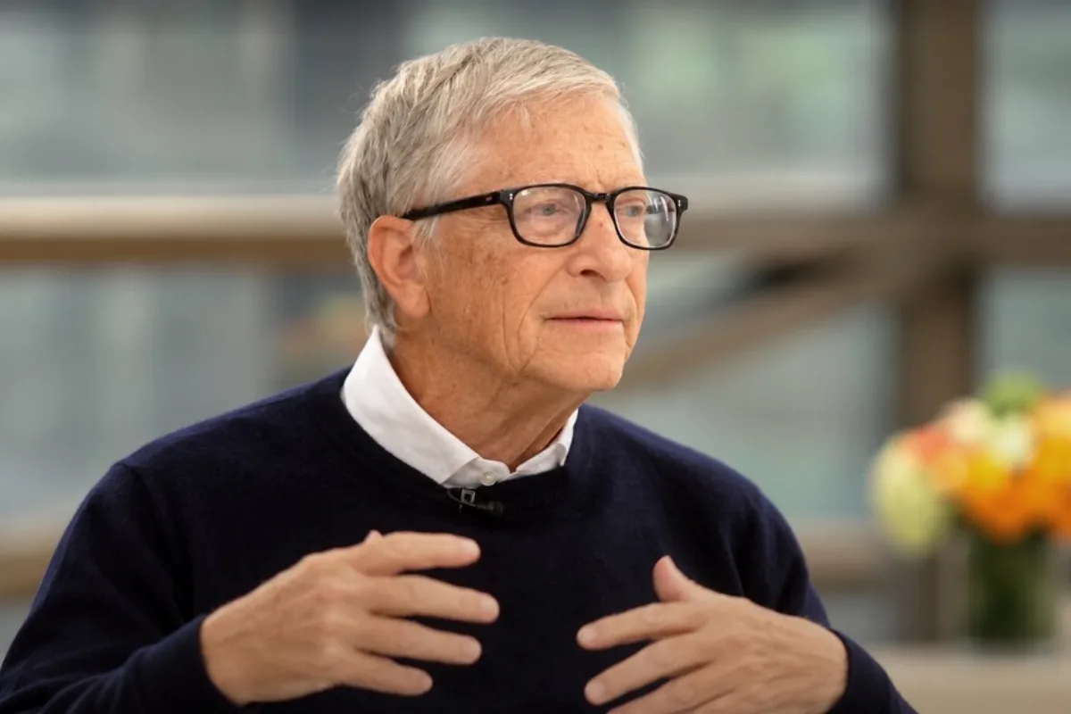 Bill Gates: la autorregulación de la IA no alcanza, los gobiernos deben supervisar
