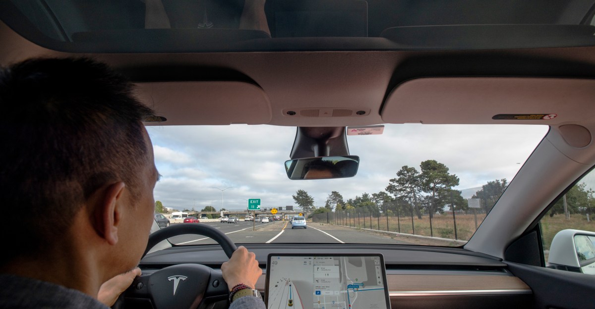 Países Bajos aprueba Full Self‑Driving supervisado de Tesla y abre un debate regulatorio