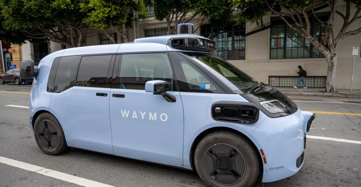 Waymo elegirá Singapur como su próxima ciudad de robotaxis en 2028